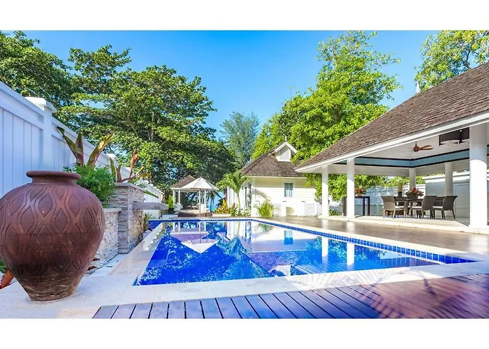 Banyan Tree Seychelles Resort 5*
